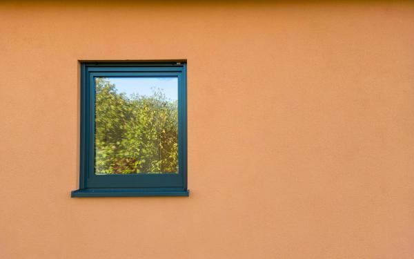 Kunststoff-Aluminium-Fenster in Einfamilienhaus Nahaufnahme